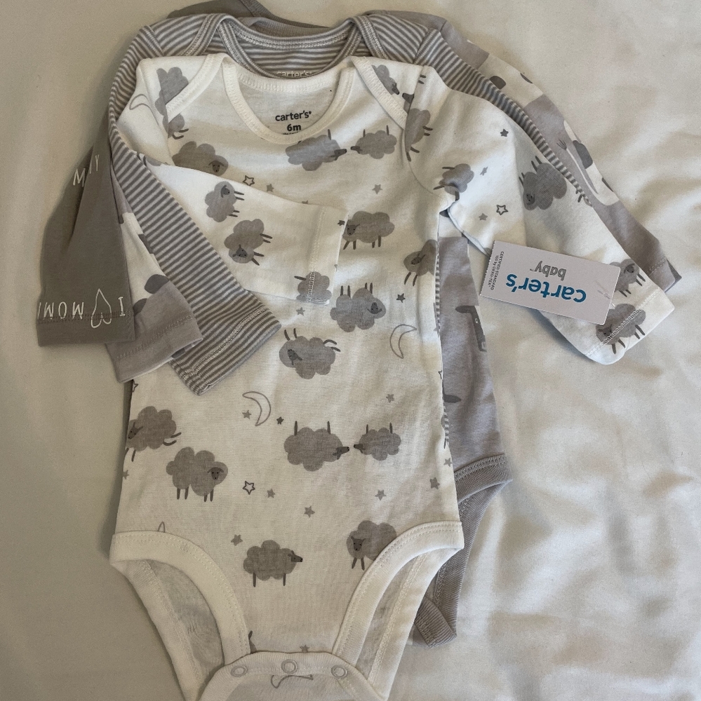 NWT Carter's 4 pack Long Sleeve Gray Pattern Onesies - 6 mos